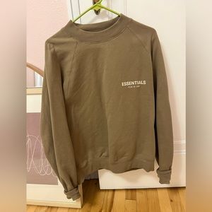 Essentials Crew Neck